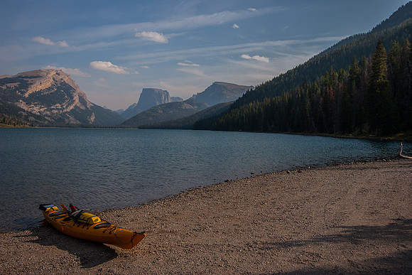 Paddling Green River Lakes below Squaretop in Wyoming